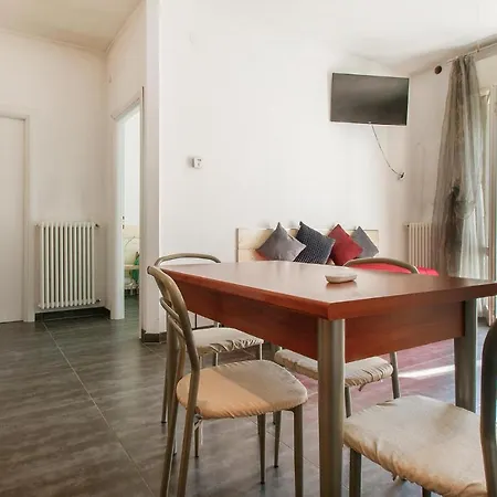 2 Bedroom Cozy In Igea Marina 公寓 *