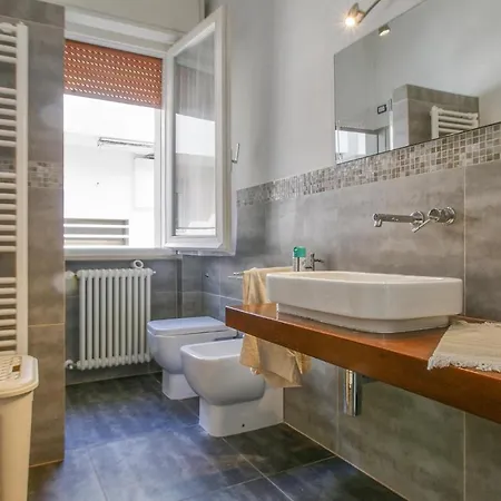 2 Bedroom Cozy In Igea Marina